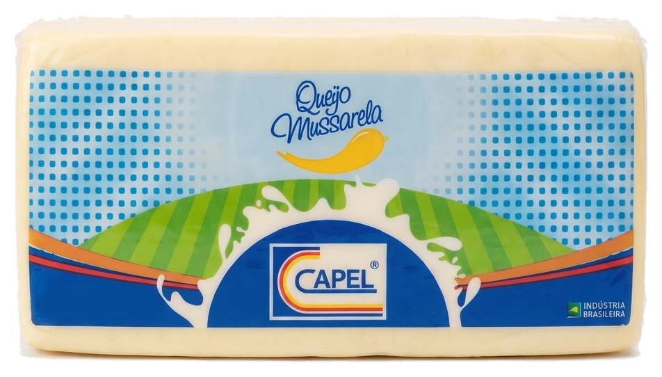 Peça de queijo mussarela Capel embalada