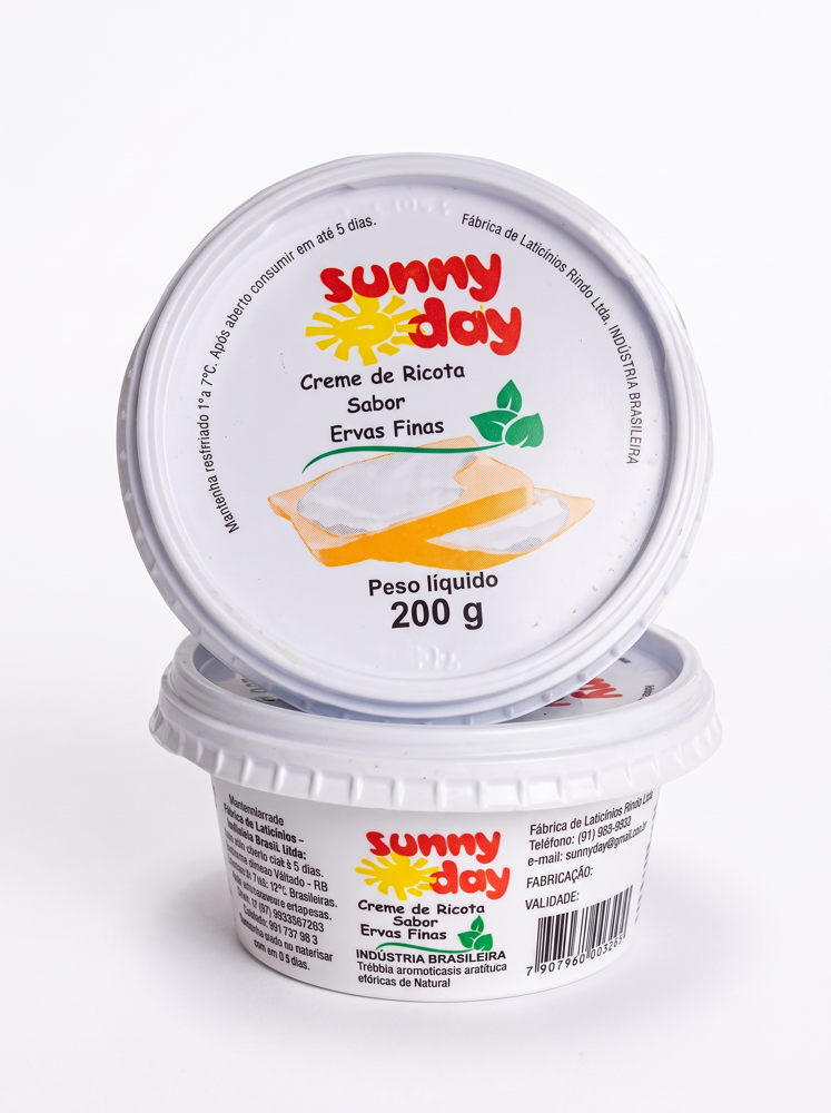 Potes de 200 g de creme de ricota sabor ervas finas Sunny Day